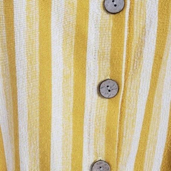 W5 Womens Button Down Top Yellow White Striped Tie Hem Size Medium - Picture 2 of 3